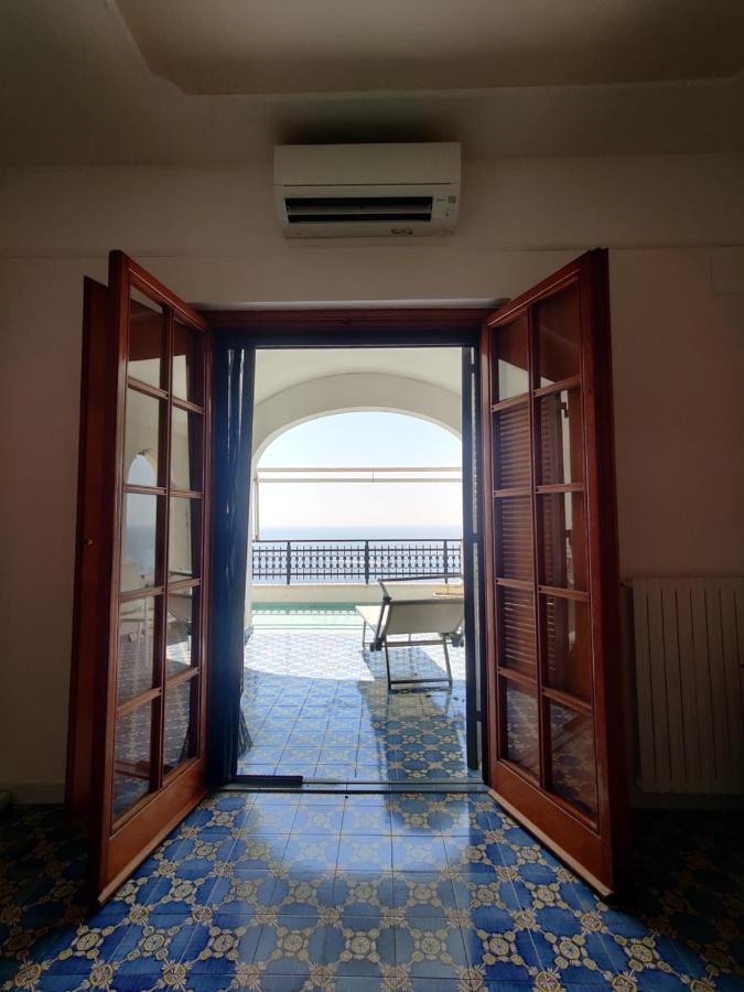 Apartamento Casa La Scogliera Praiano Exterior foto